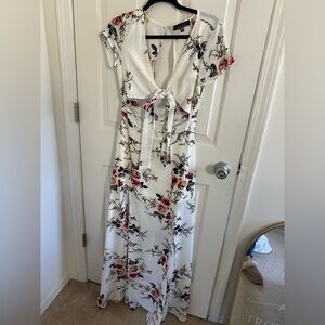Floral Maxi Dress in White and Pink